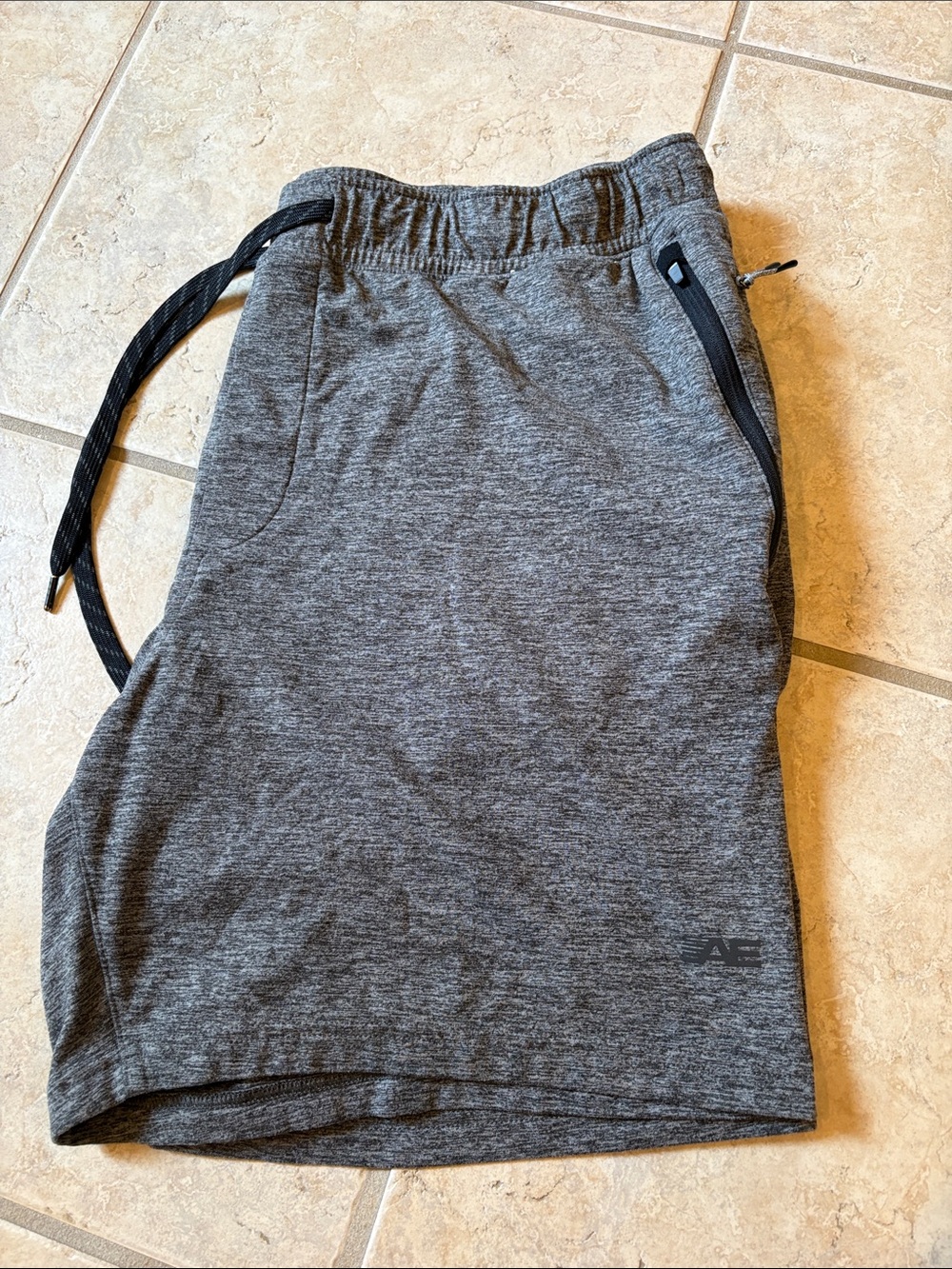 American Eagle Outfitters Men's Heather Gray Athletic Shorts with Zipper